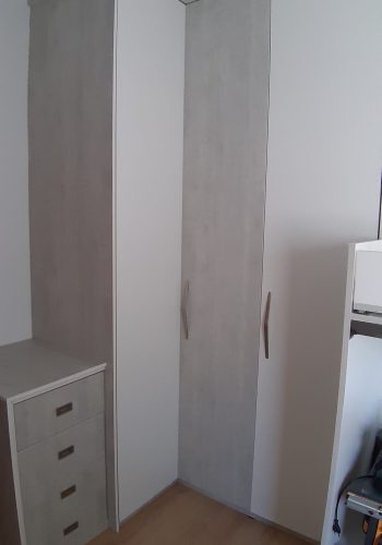 Dormitorio juvenil, con camas nido, armario en L y adaptado a todo uso 1 (3)