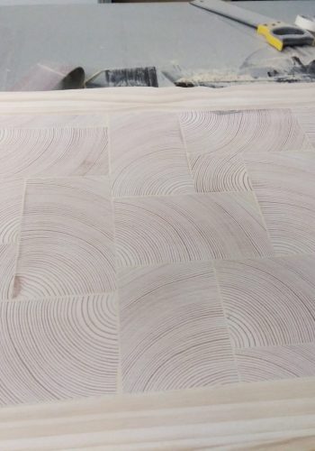 Mesa de diseño en pino y tablero reformado 1 (4)