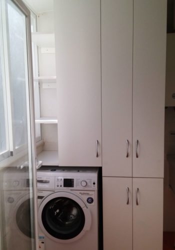 Mueble adaptado al espacio y utensilios del mismo. 1 (1)