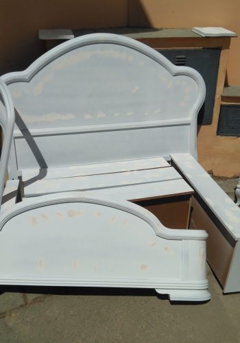 Restauración de dormitorio antiguo a blanco satinado (11)