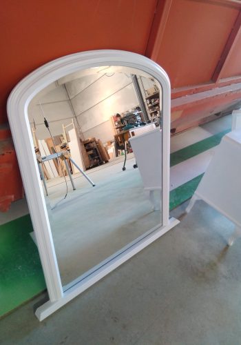 Restauración de dormitorio antiguo a blanco satinado (13)