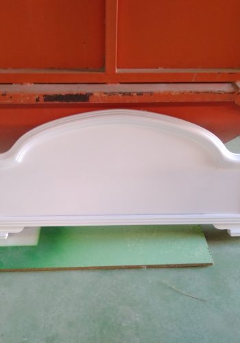 Restauración de dormitorio antiguo a blanco satinado (15)