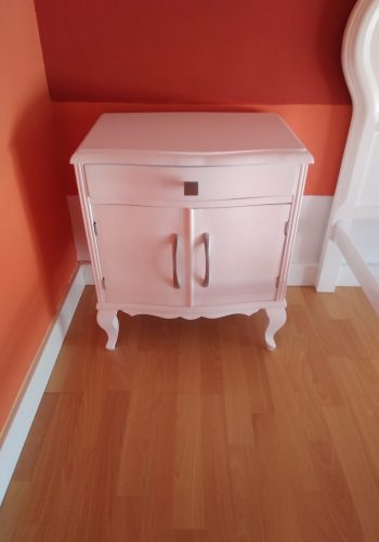 Restauración de dormitorio antiguo a blanco satinado (20)